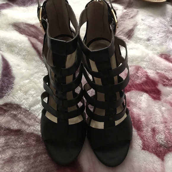 Guess Sandals - Picture 2 of 4